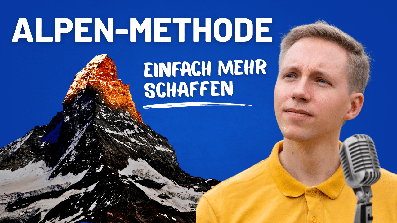 Mann spricht ins Mikrofon, im Hintergrund das Matterhorn. ALPEN-Methode: Einfach mehr schaffen